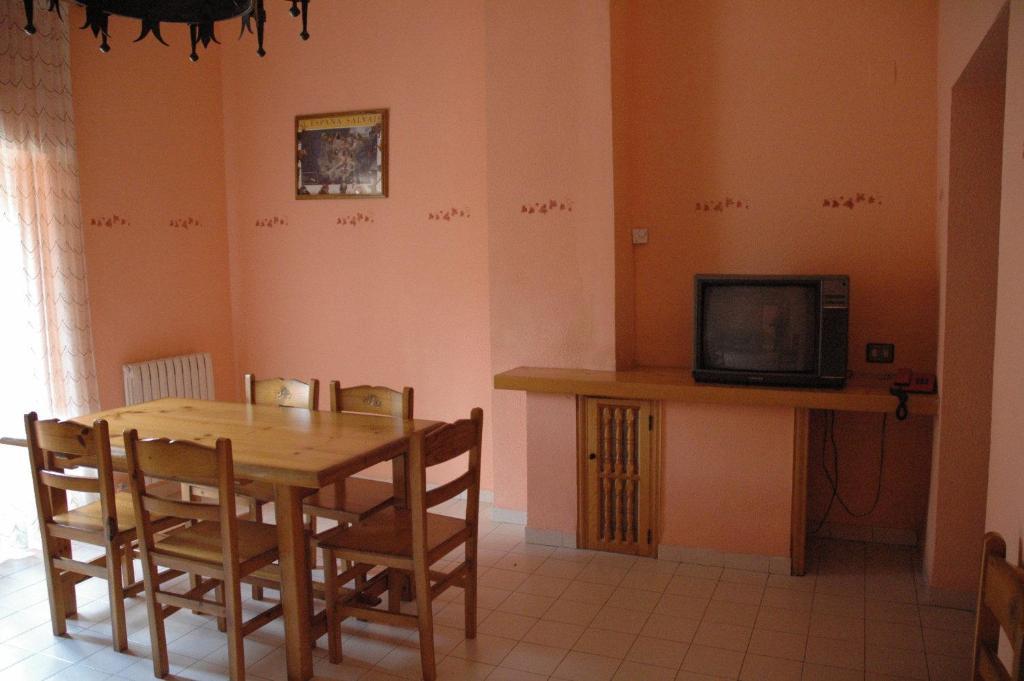 Two-Bedroom Apartment,22151157:JPEG